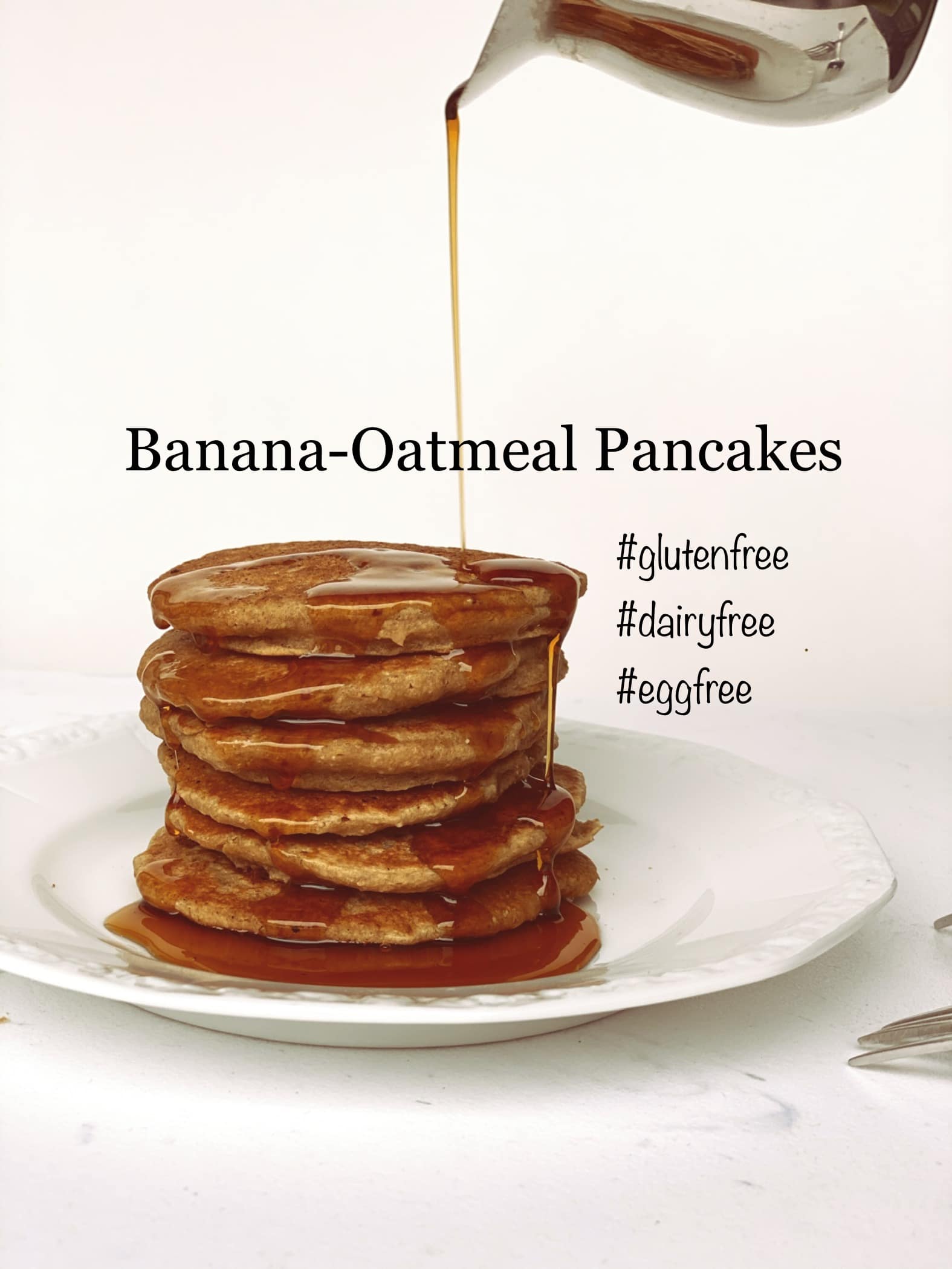 Banana Oatmeal Pancakes